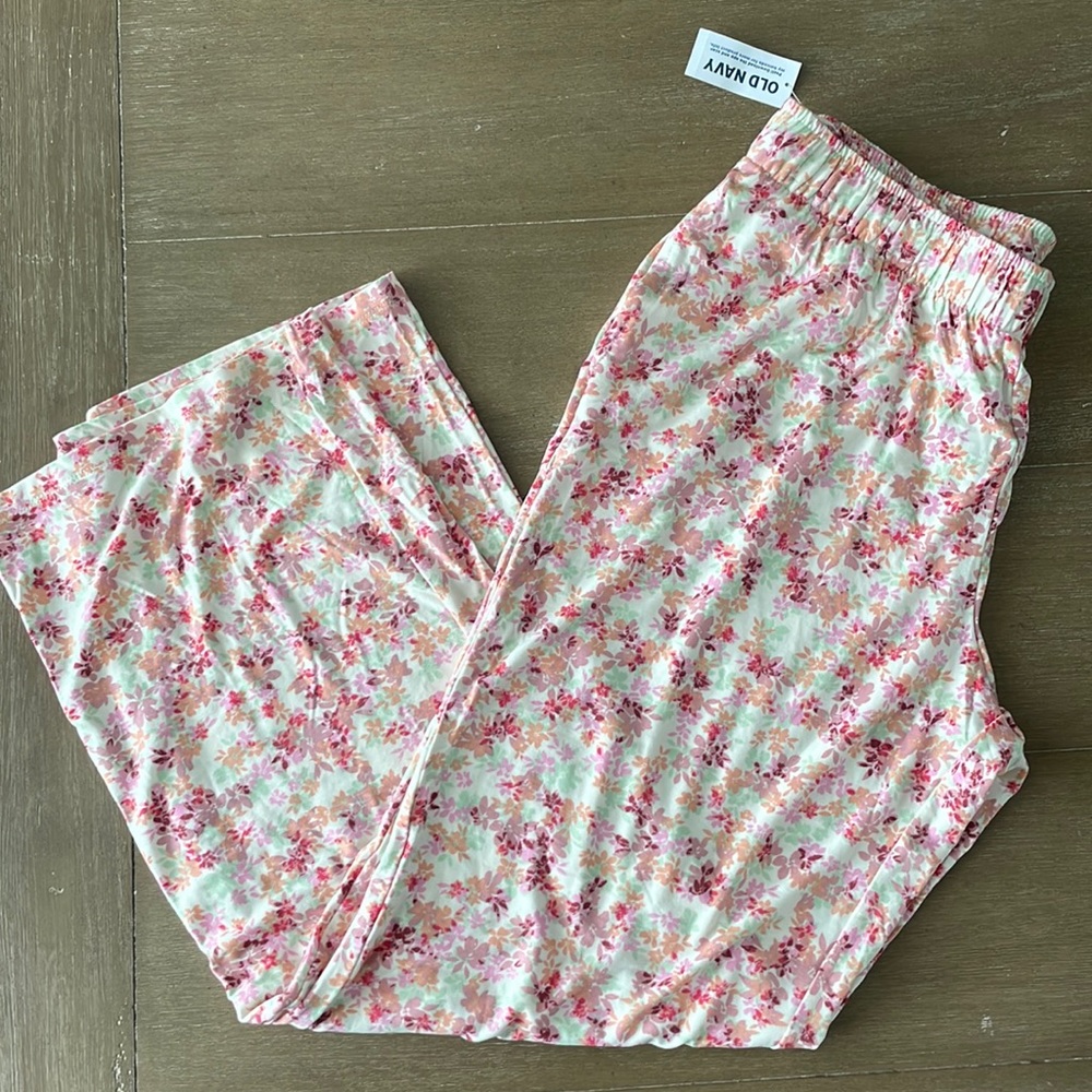 NWT Old Navy pajama bottoms small petite
